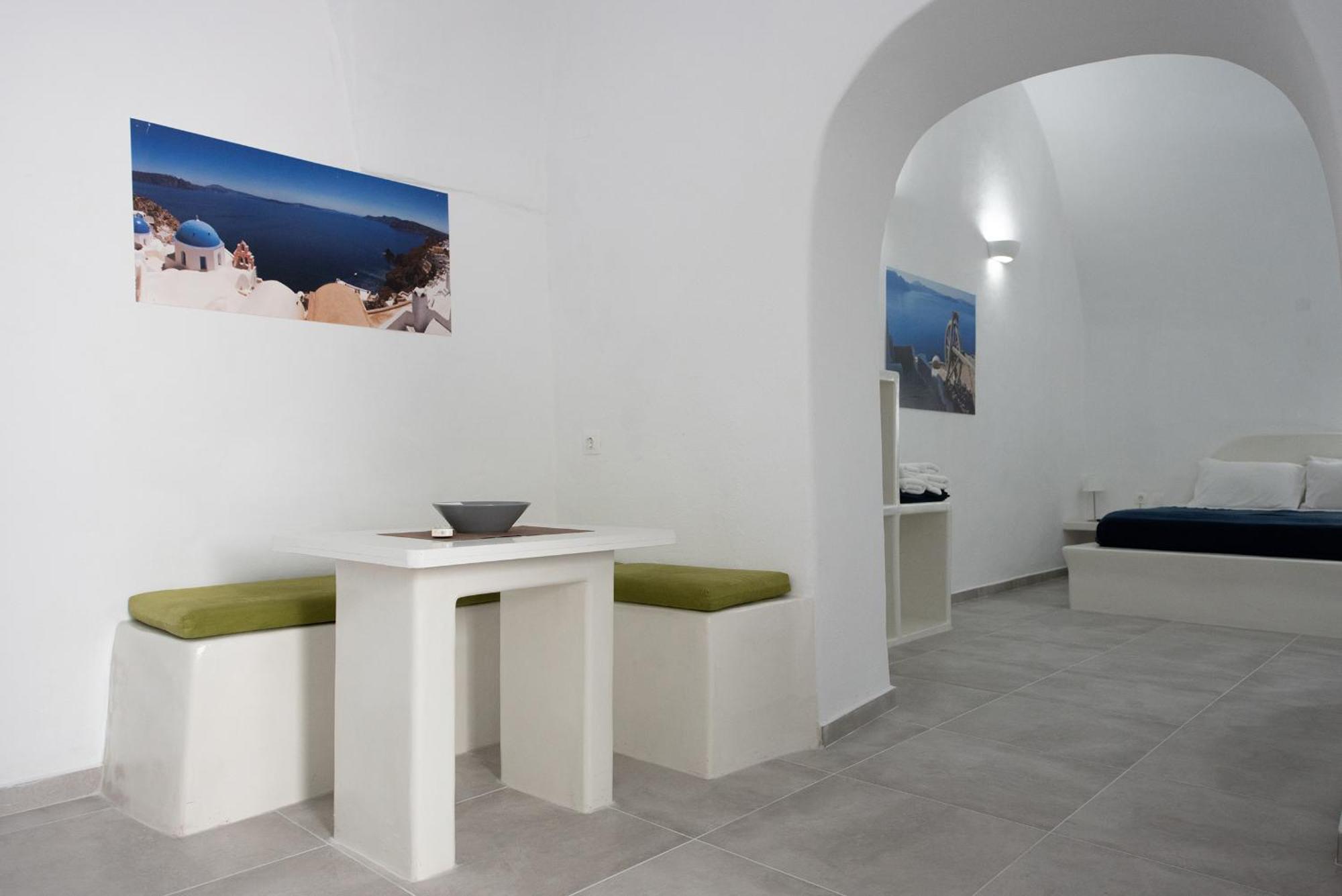 Corrado Caldera Apartament Fira (Santorini)